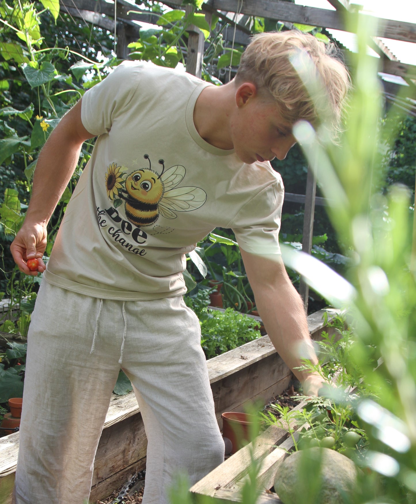 Bee The Change Organisches Premium Shirt